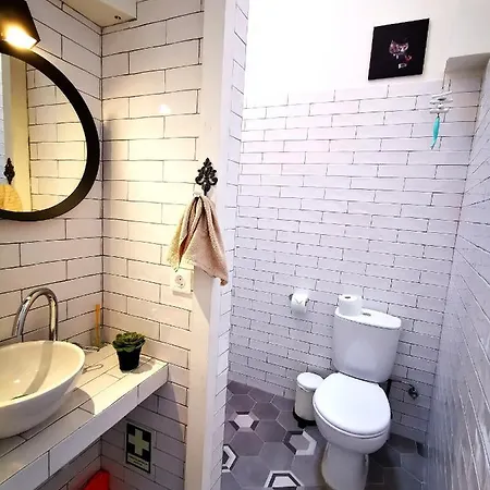 아파트 Charming Portuguese Style Apartment, For Rent 