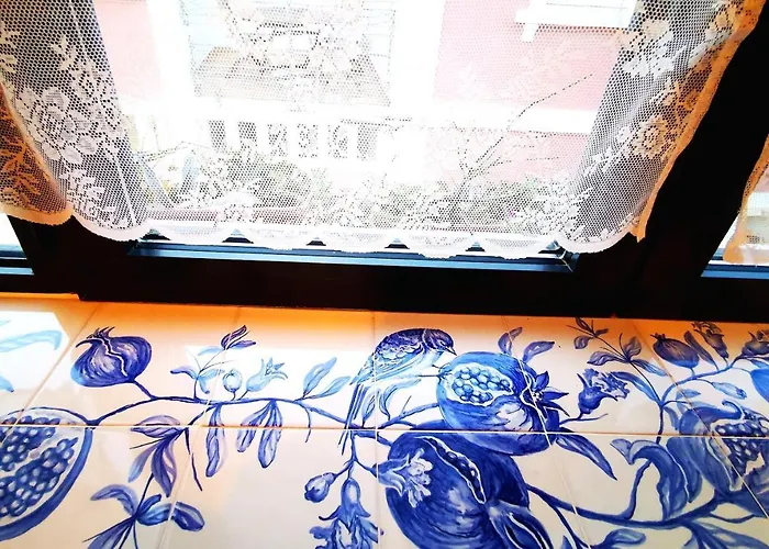 Charming Portuguese Style Apartment, For Rent Vida à Portuguesa, Amêndoa Or Limão Local