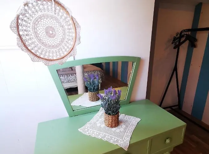 Charming Portuguese Style Apartment, For Rent Vida à Portuguesa, Amêndoa Or Limão Local Apartamento *