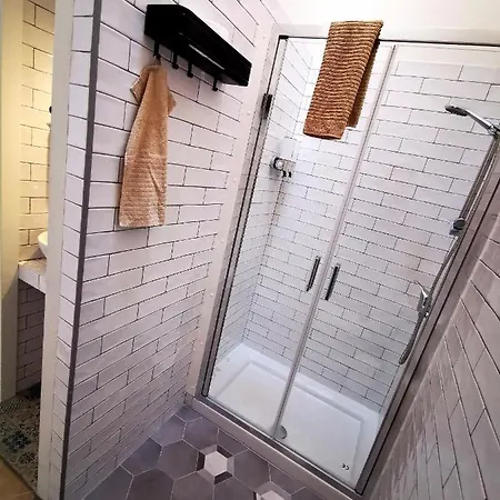 Appartement Charming Portuguese Style Apartment, For Rent 