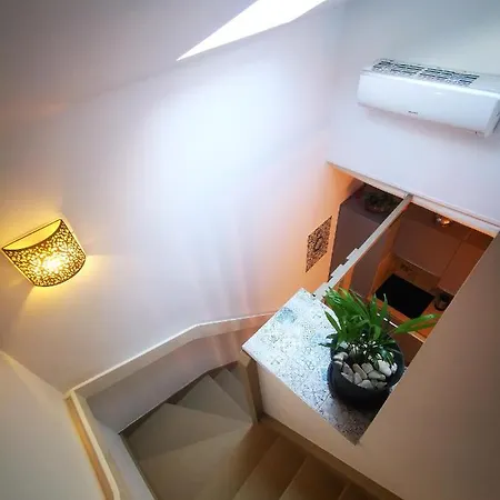 'amendoa Or Limao' Charming Portuguese Style For Rent 'vida A Portuguesa', Local