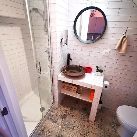Appartement Charming Portuguese Style Apartment, For Rent 