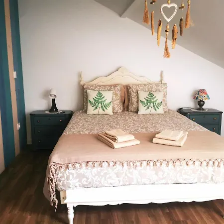 'amendoa Or Limao' Charming Portuguese Style For Rent 'vida A Portuguesa', Local Portimão