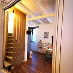 Διαμέρισμα Charming Portuguese Style Apartment, For Rent 