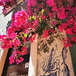 Διαμέρισμα Charming Portuguese Style Apartment, For Rent 