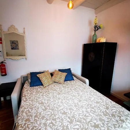 Апартаменты Charming Portuguese Style Apartment, For Rent 